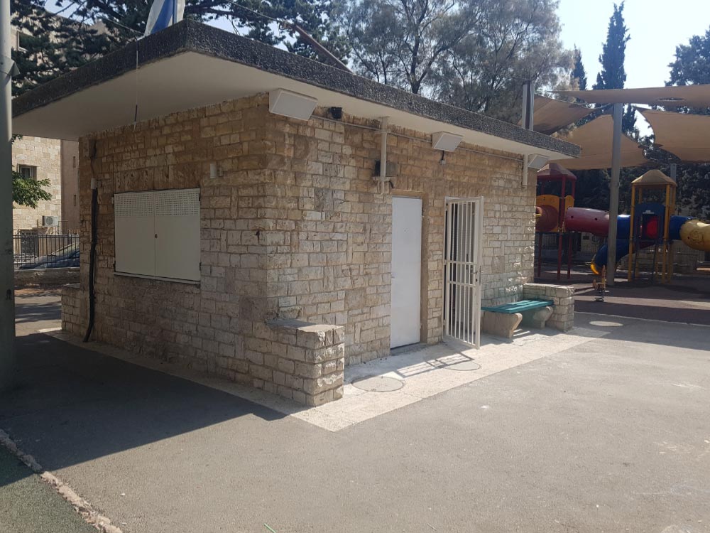 מבנה של מיזם קפה בגן